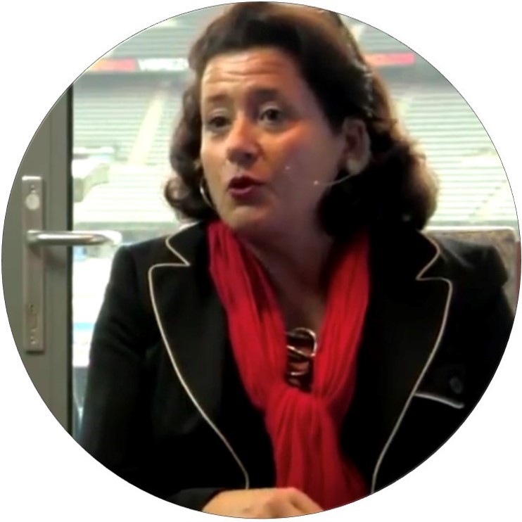 AC BENOIST-LUCY L ECOLE DES CE